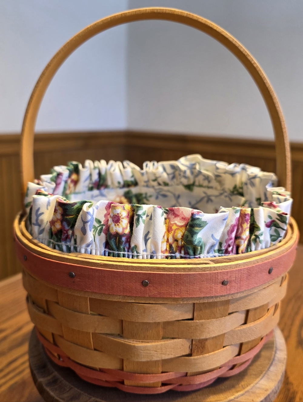 VTG Longaberger Basket w/Liner, Protector, Tie-On, and Pamphlet. Signed, Dated